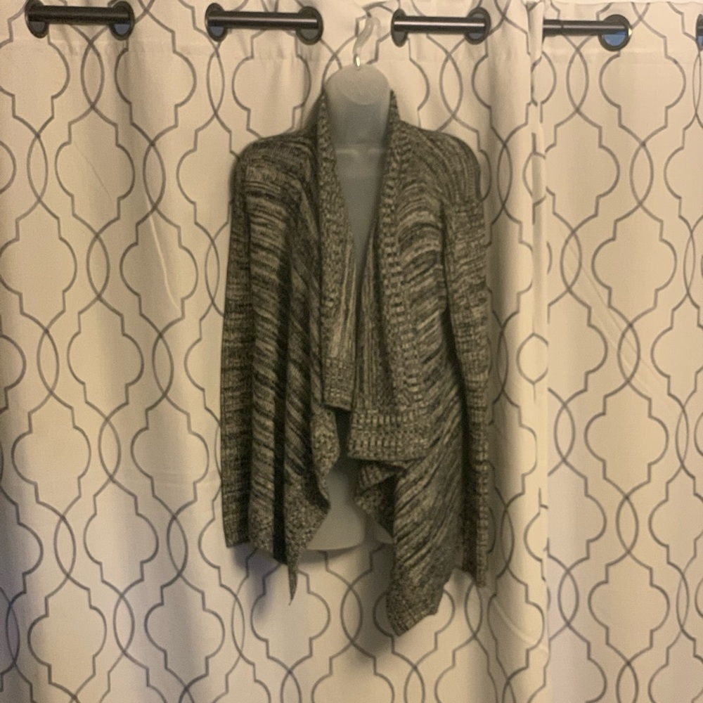 Alicia and Olivia Sweater black and grey